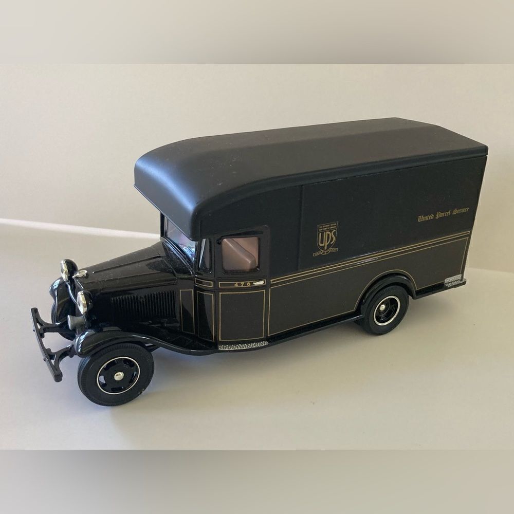 Vintage 1934 UPS delivery truck Ford Model A Delivery Van diecast model NIB